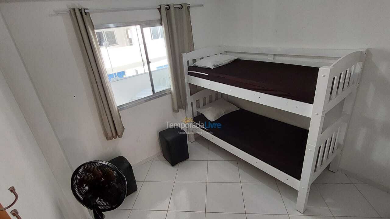 Apartamento para aluguel de temporada em Piúma (Monte Agha)
