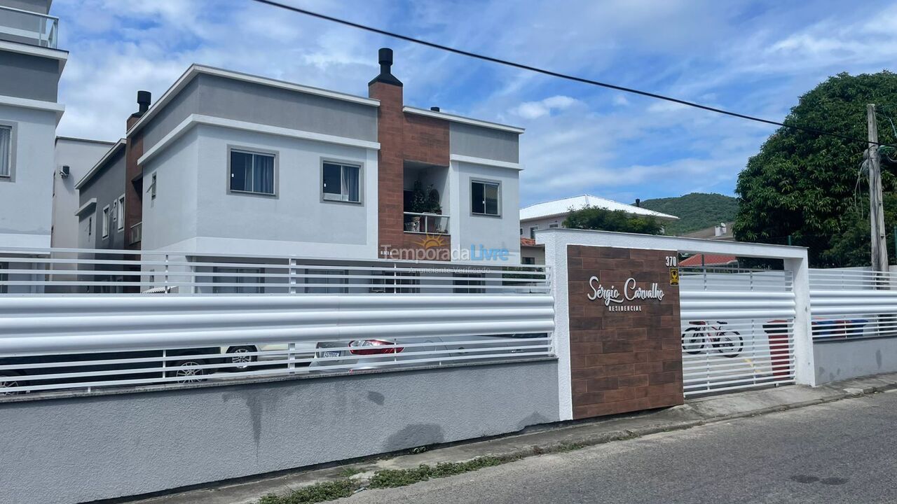Apartamento para aluguel de temporada em Florianopolis (Praia dos Ingleses)