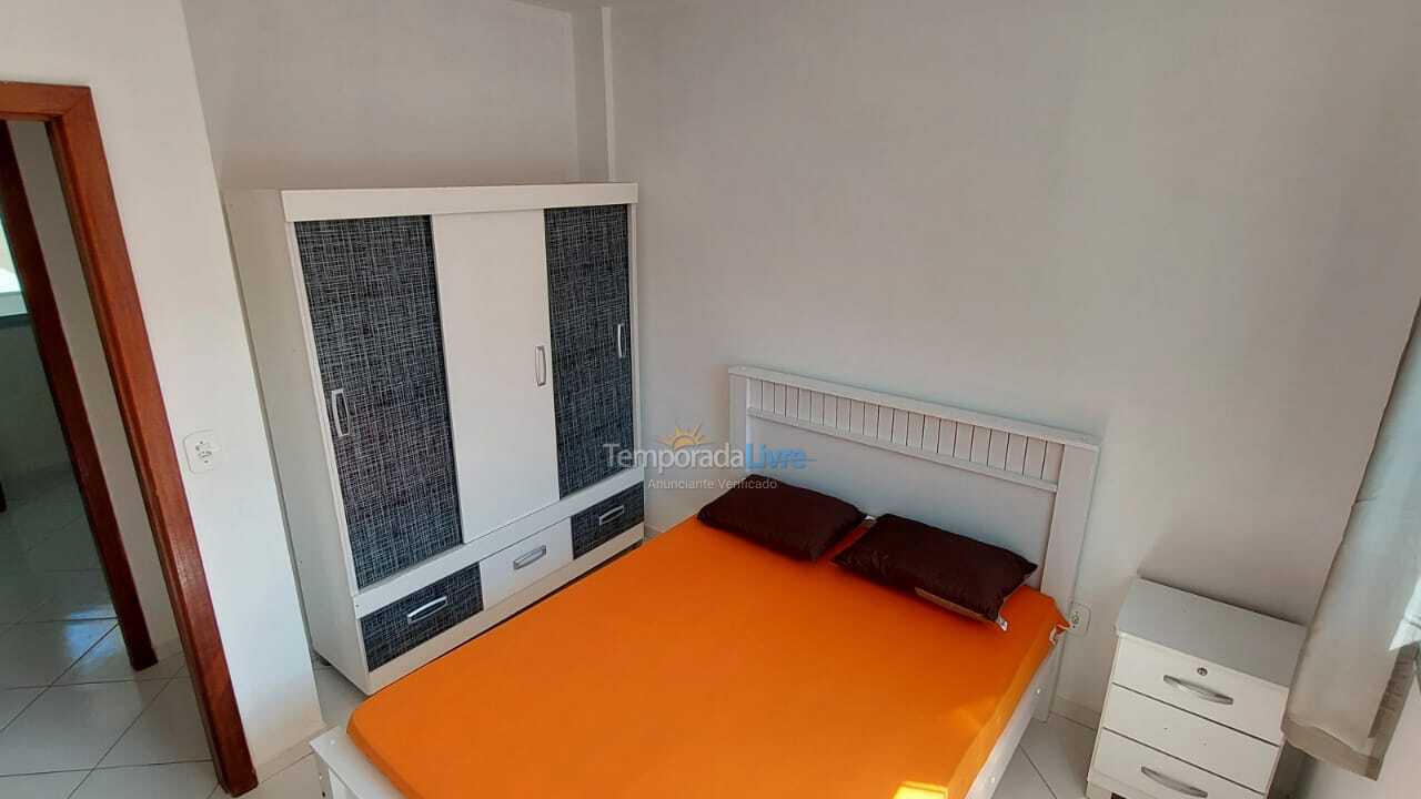 Apartamento para aluguel de temporada em Piúma (Monte Agha)