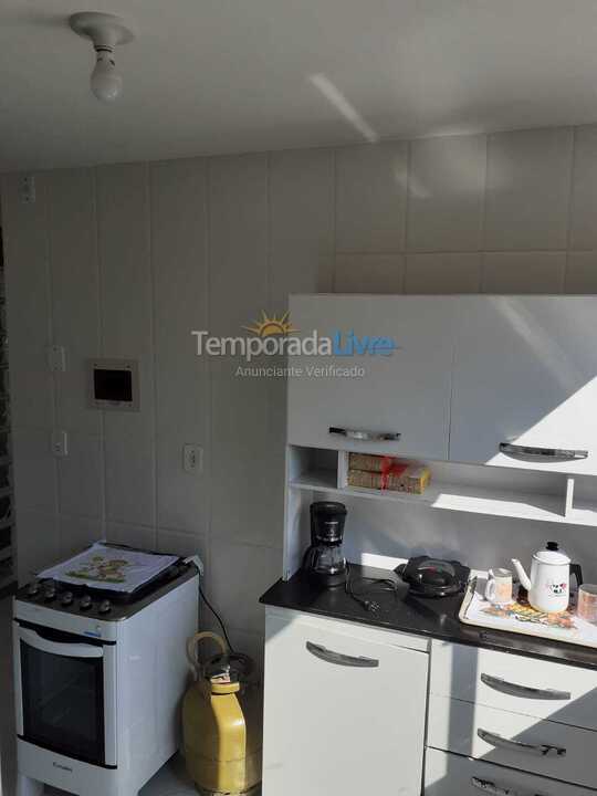 Apartamento para aluguel de temporada em Piúma (Monte Agha)