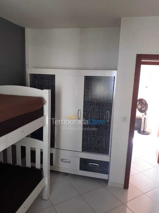 Apartamento para aluguel de temporada em Piúma (Monte Agha)