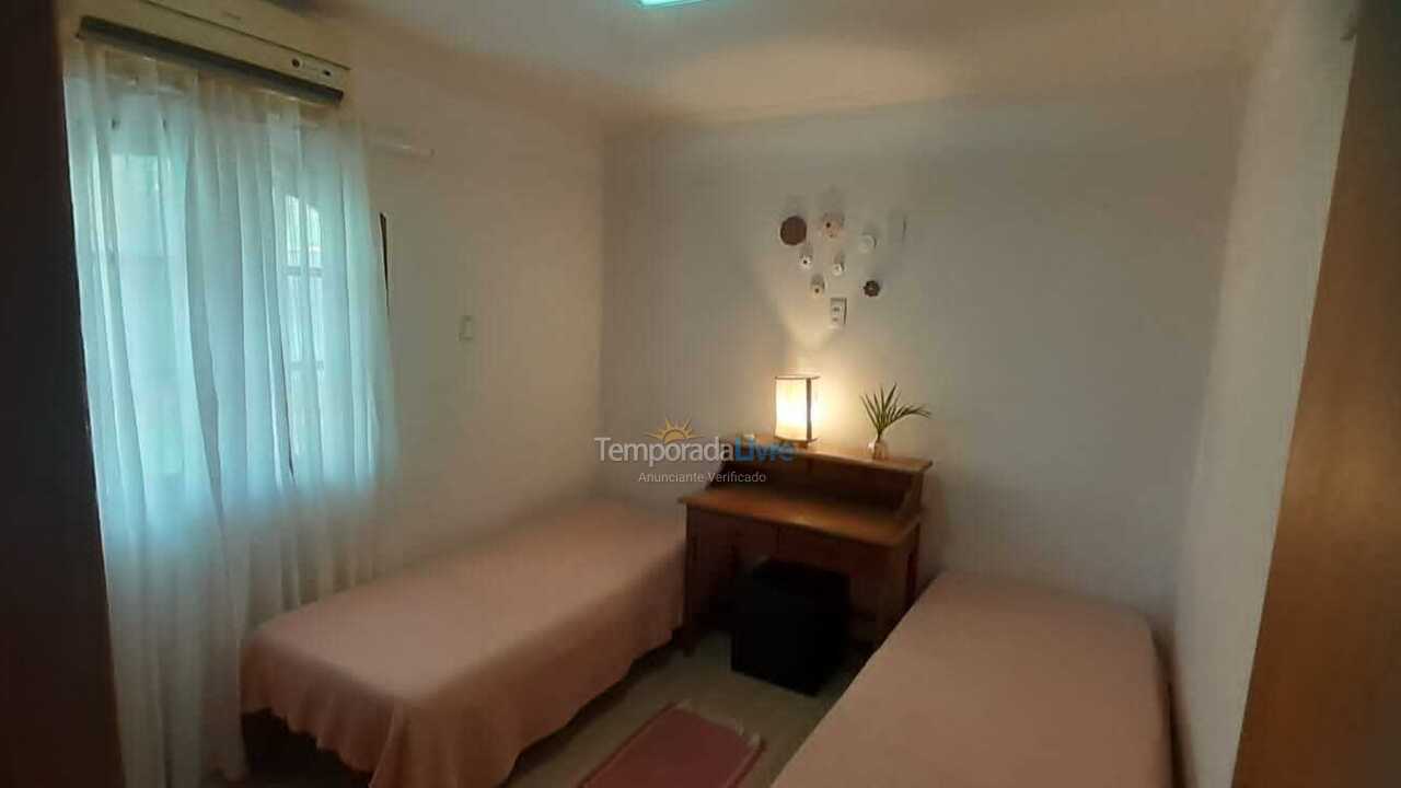 House for vacation rental in Niterói (Itaipu)