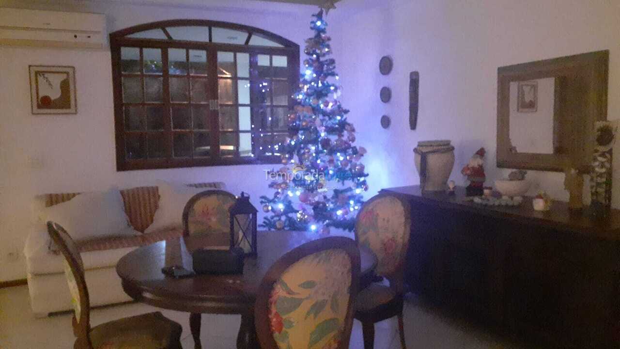 House for vacation rental in Niterói (Itaipu)