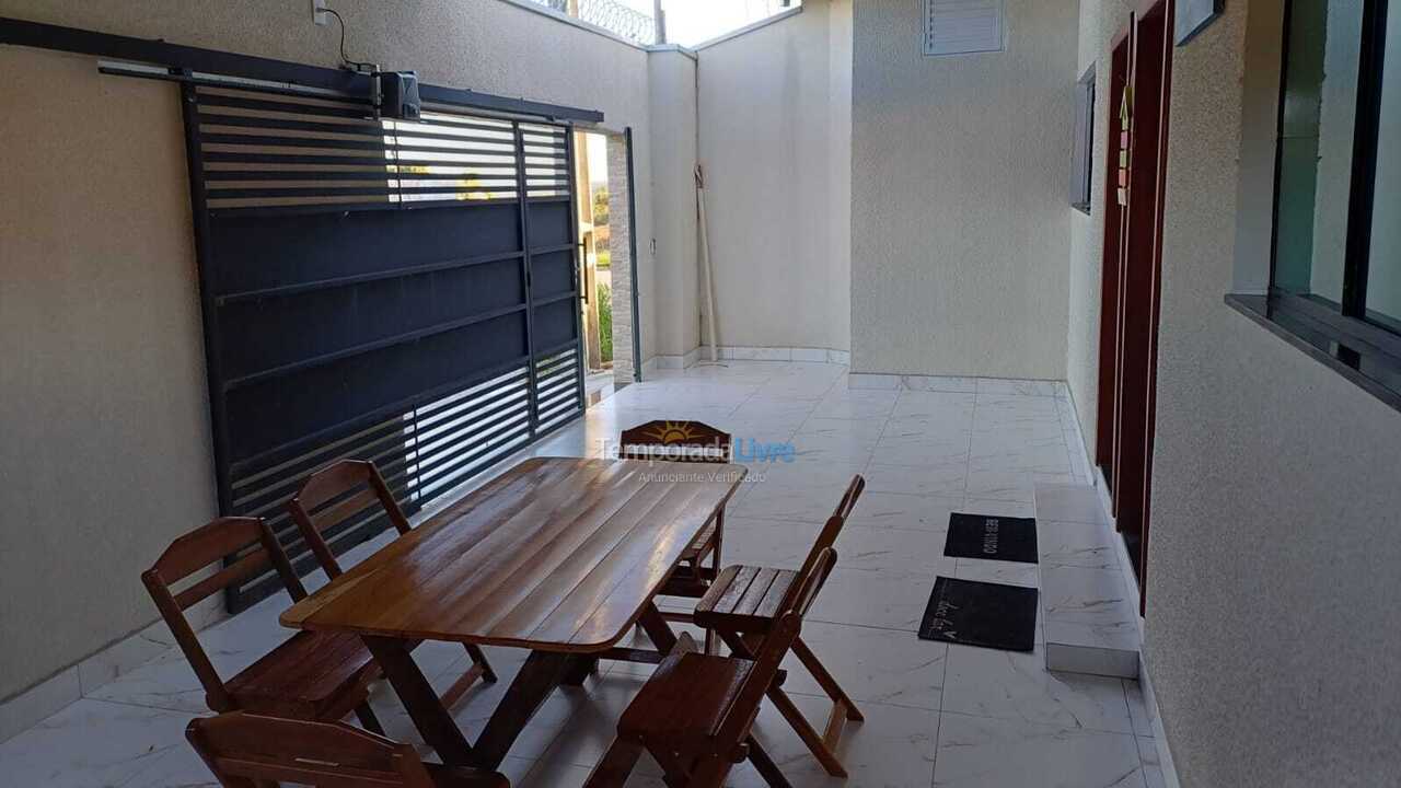 Casa para aluguel de temporada em Barra do Garças (Bairro Park Aguas Quentes)