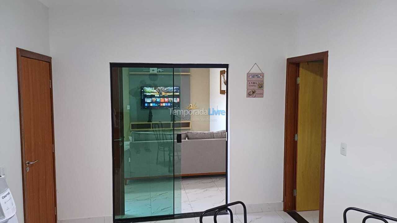 Casa para aluguel de temporada em Barra do Garças (Bairro Park Aguas Quentes)