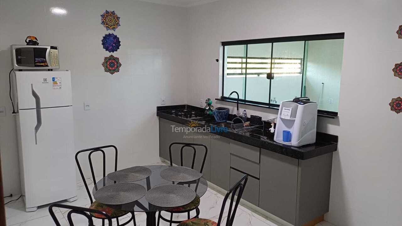 Casa para aluguel de temporada em Barra do Garças (Bairro Park Aguas Quentes)