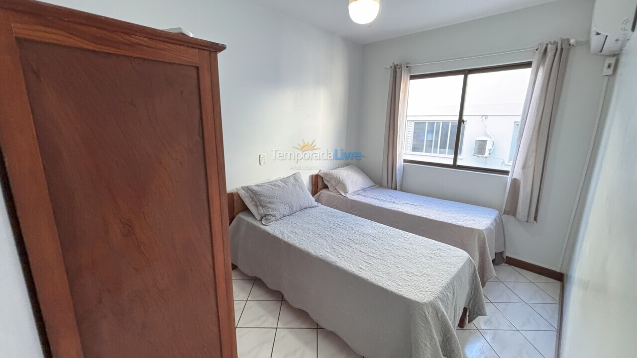 Apartamento para alquiler de vacaciones em Bombinhas (Praia de Bombas)