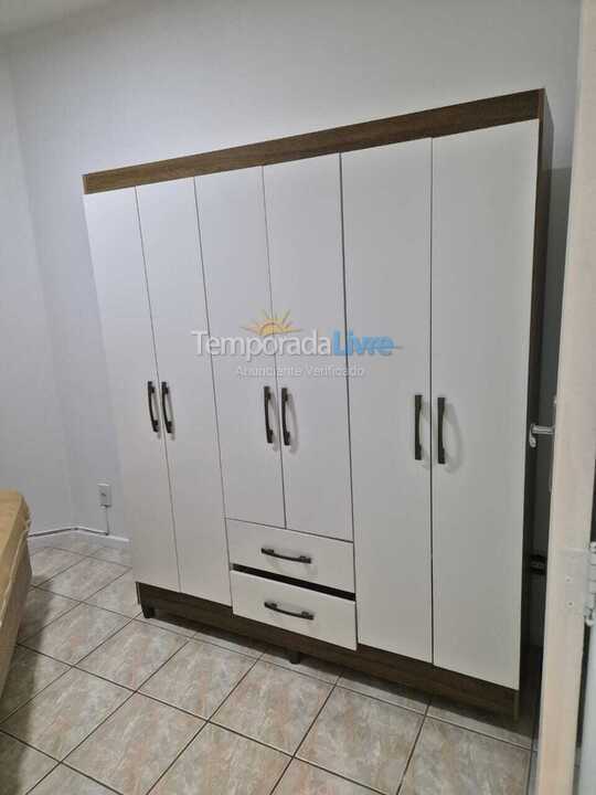 Apartamento para aluguel de temporada em Itapema (Meia Praia)