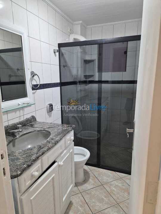 Apartamento para aluguel de temporada em Itapema (Meia Praia)