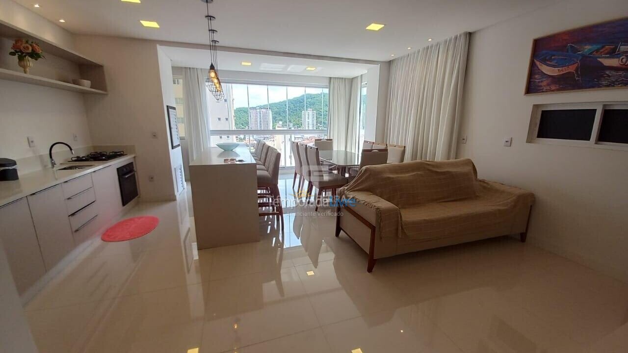 Apartamento para aluguel de temporada em Itapema (Centro)