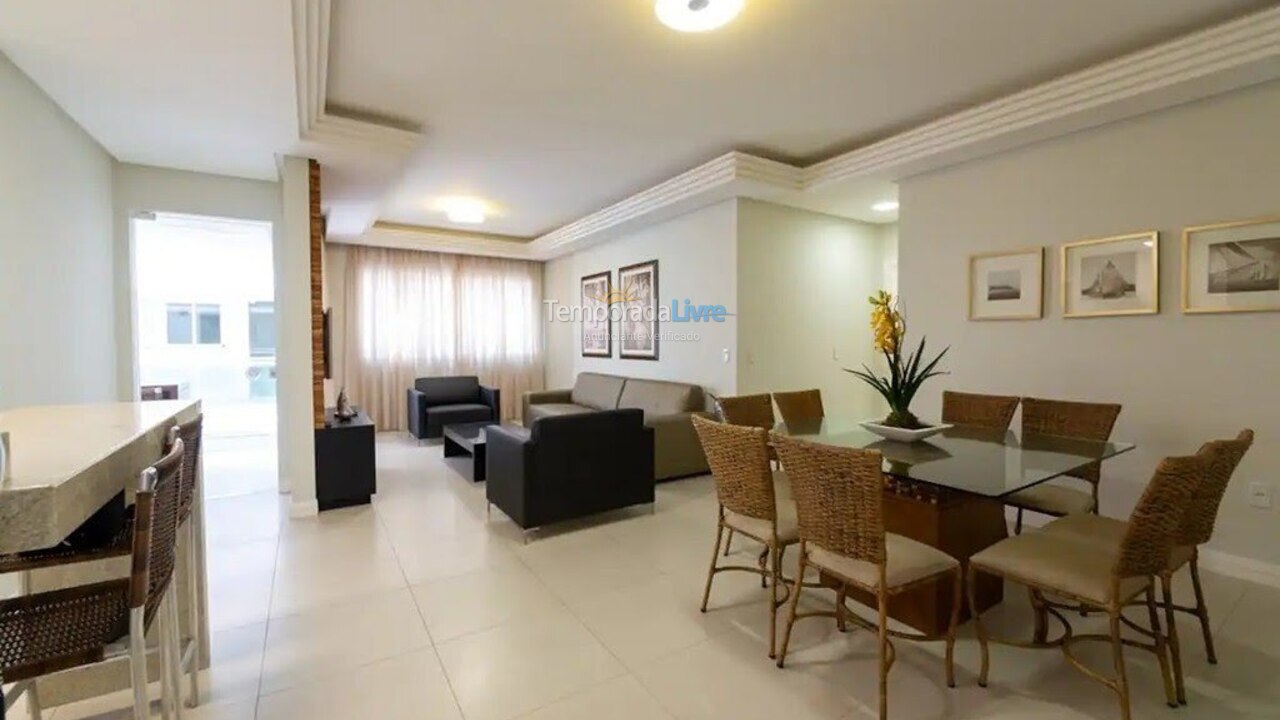 Apartment for vacation rental in Itapema (Centro)