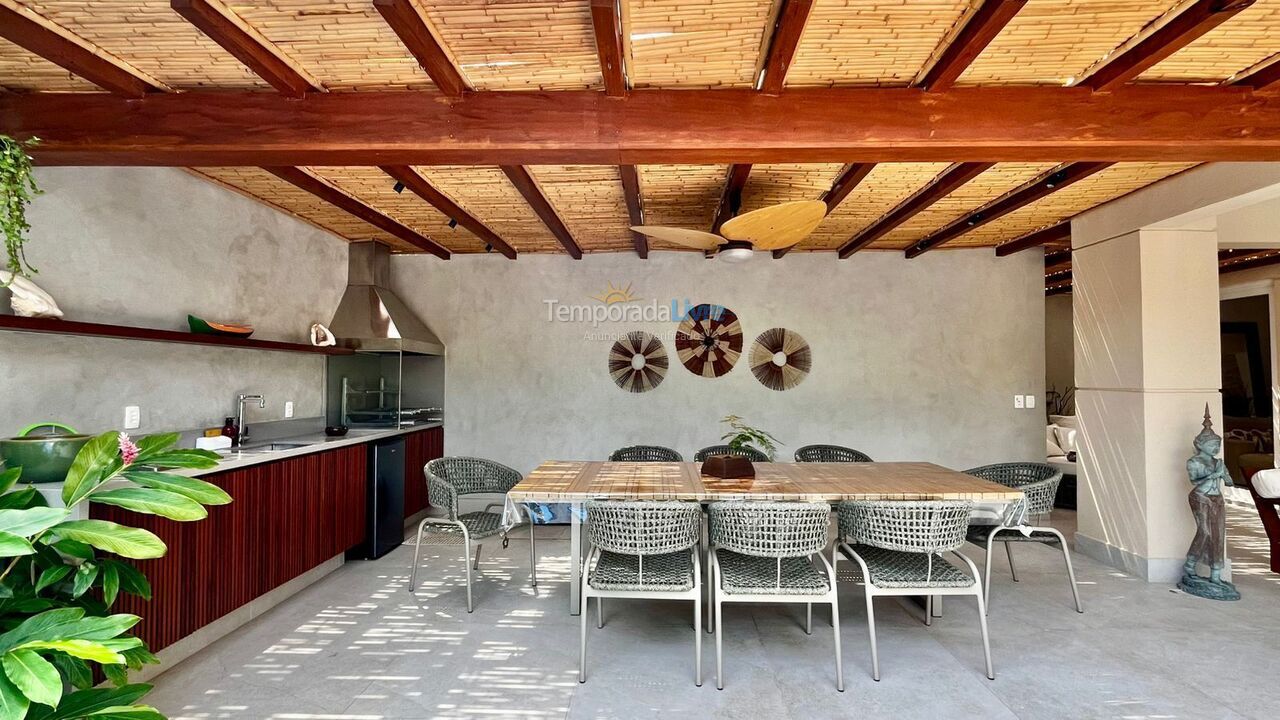 Casa para aluguel de temporada em São Sebastião (Praia da Baleia)