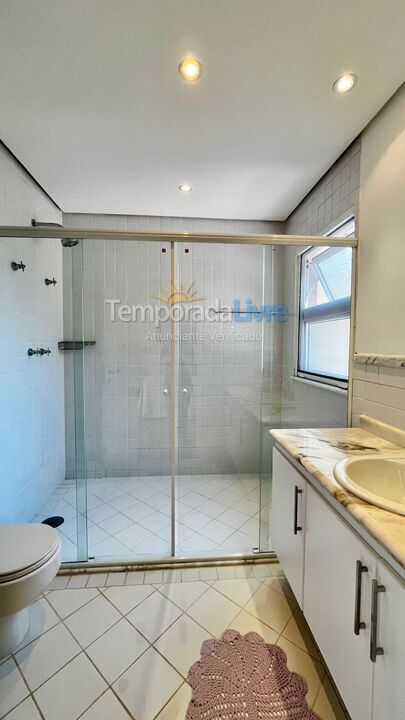 Casa para aluguel de temporada em São Sebastião (Praia da Baleia)