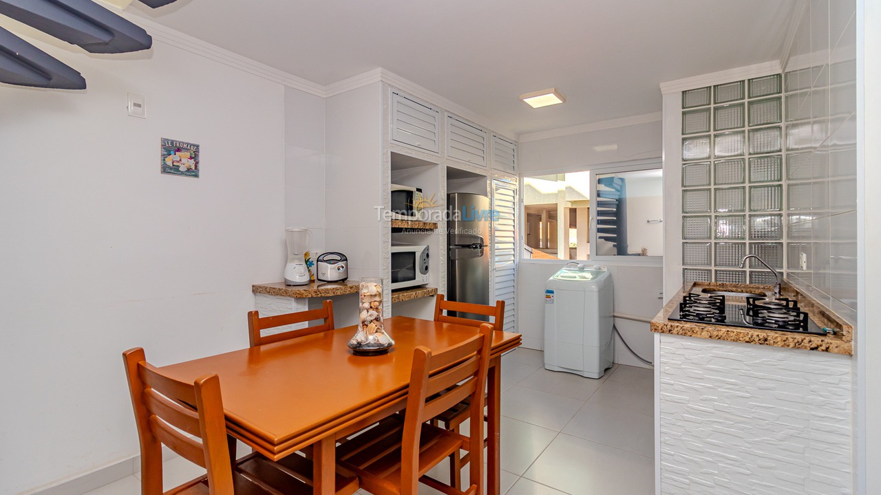 Apartment for vacation rental in Bombinhas (Mariscal)