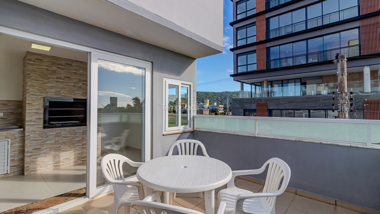 Apartment for vacation rental in Bombinhas (Mariscal)