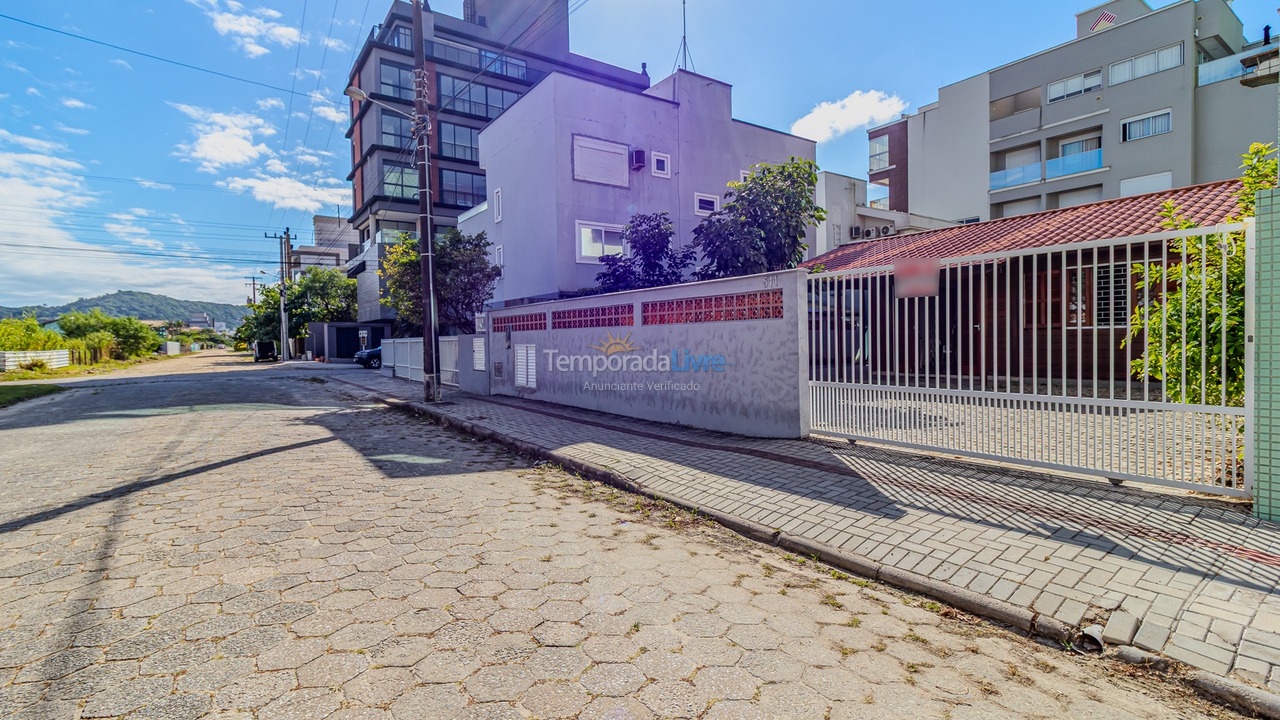 Casa para alquiler de vacaciones em Bombinhas (Mariscal)