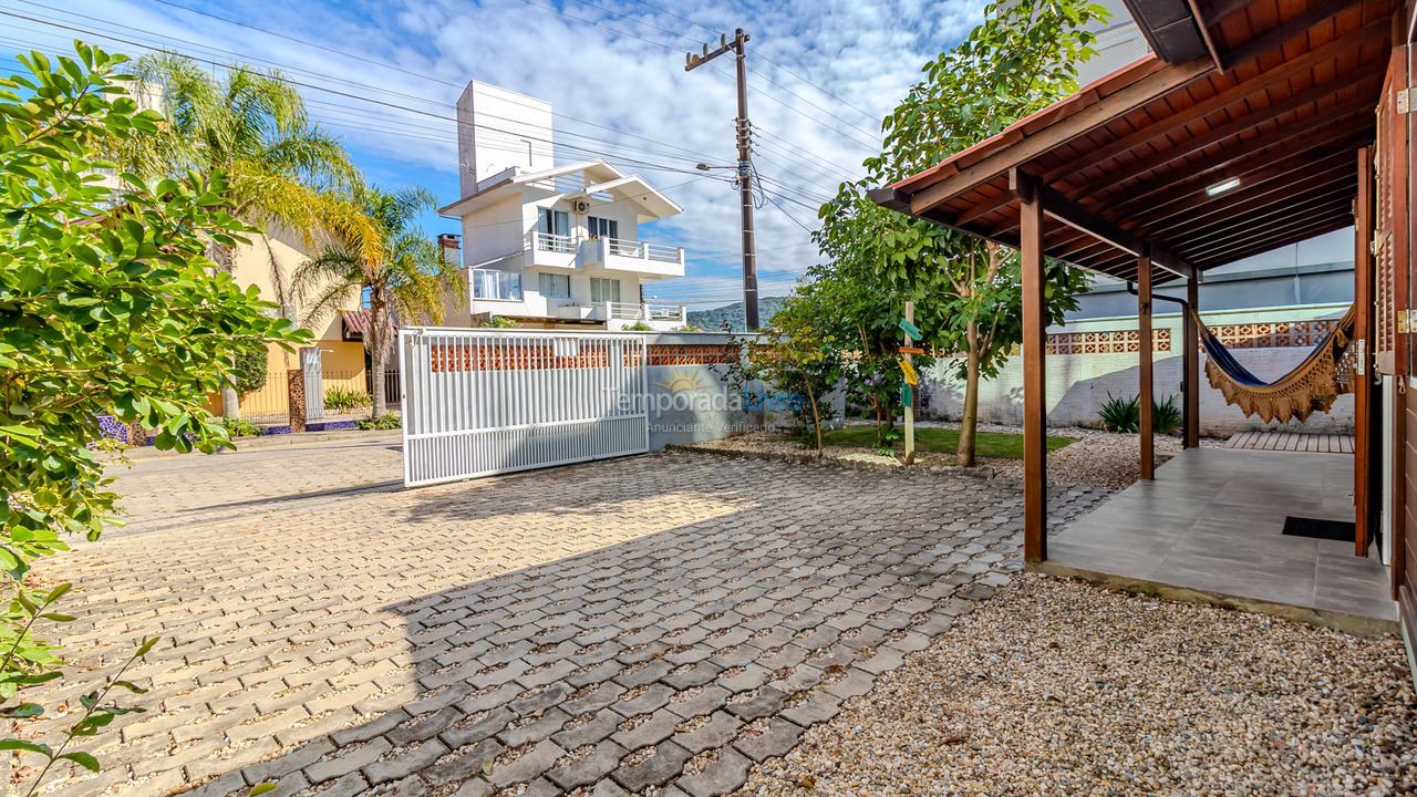 Casa para alquiler de vacaciones em Bombinhas (Mariscal)