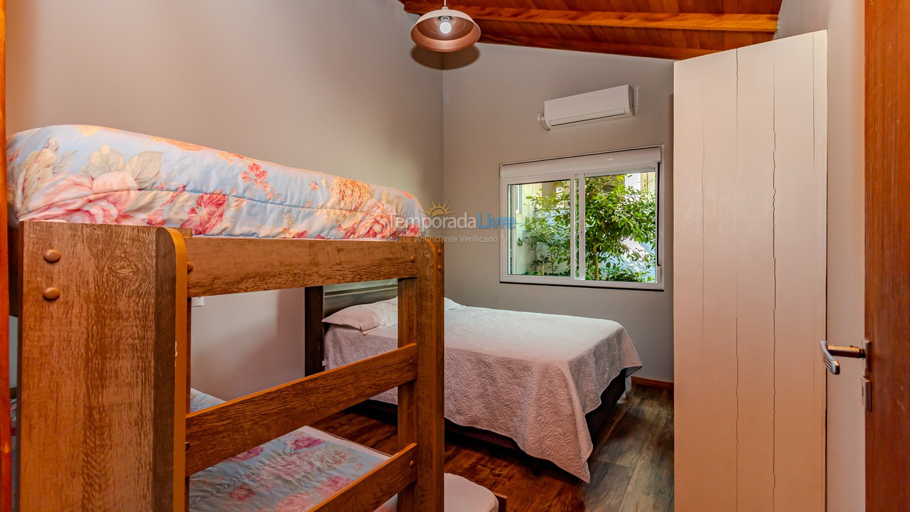 Casa para alquiler de vacaciones em Bombinhas (Mariscal)