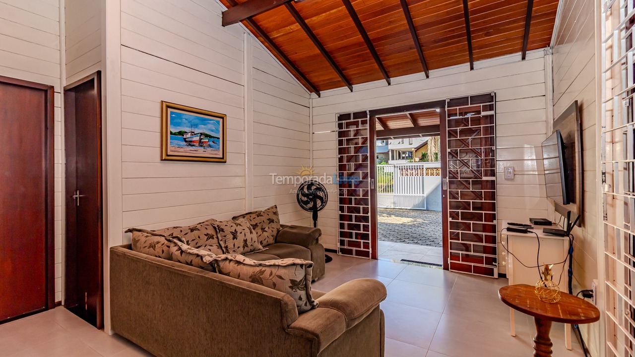 Casa para alquiler de vacaciones em Bombinhas (Mariscal)