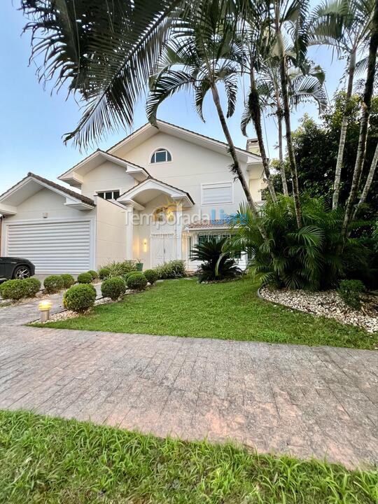Casa para aluguel de temporada em Florianopolis (Jurerê Internacional)