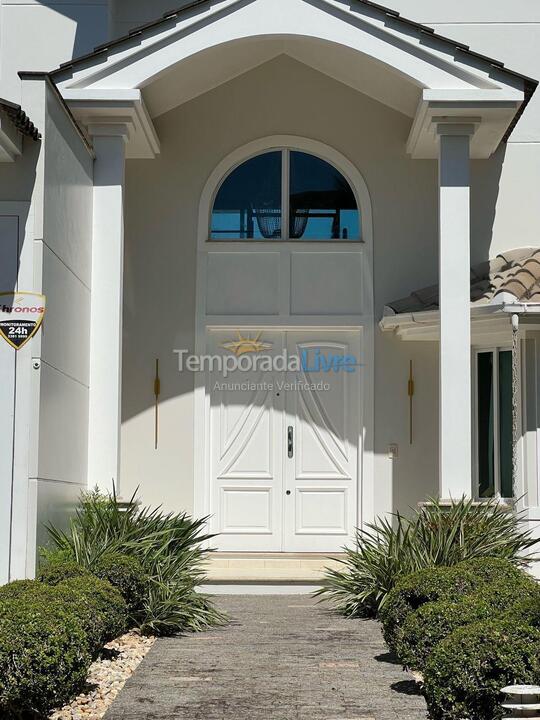Casa para aluguel de temporada em Florianopolis (Jurerê Internacional)