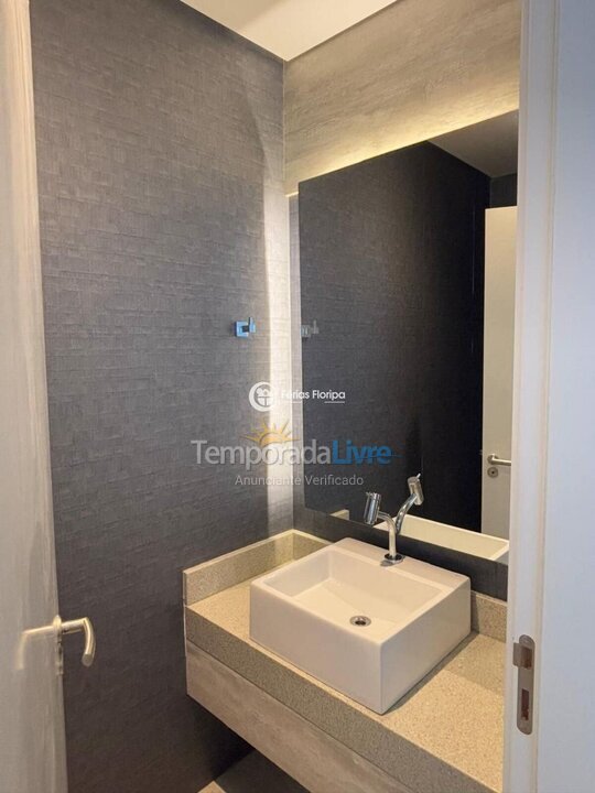 Apartamento para aluguel de temporada em Florianopolis (Campeche)