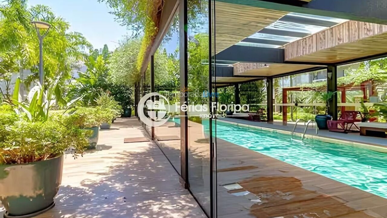 Apartamento para aluguel de temporada em Florianopolis (Campeche)