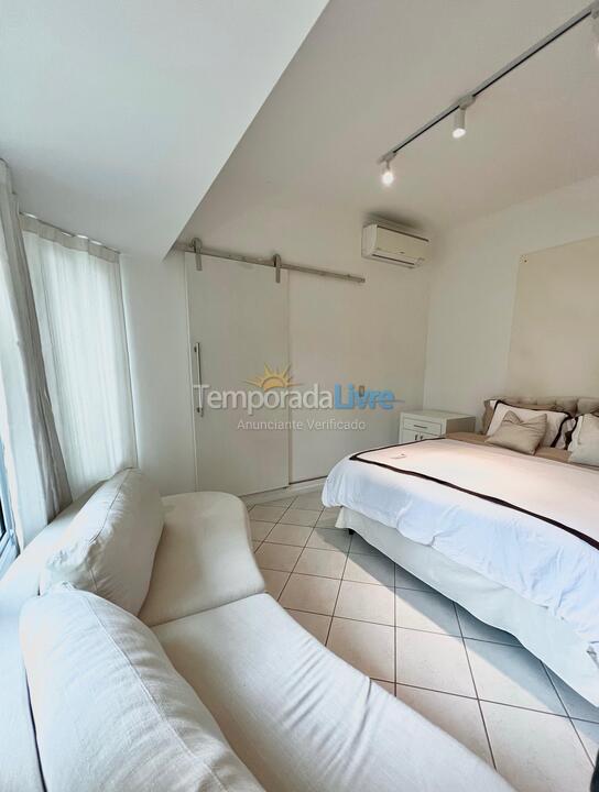 Casa para aluguel de temporada em Florianopolis (Jurerê Internacional)