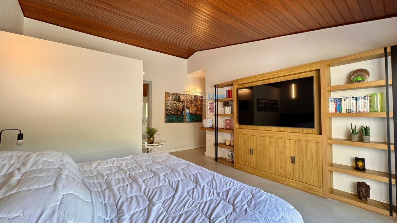 Casa para alquiler de vacaciones em São Sebastião (Praia da Baleia)