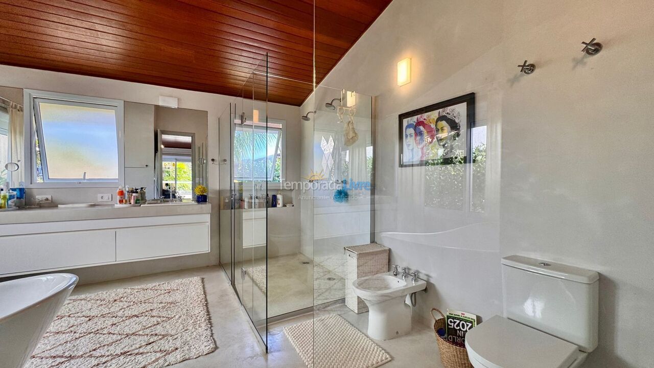 Casa para alquiler de vacaciones em São Sebastião (Praia da Baleia)