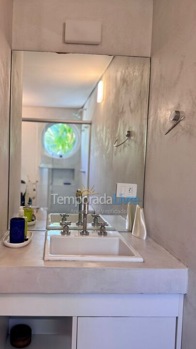 Casa para alquiler de vacaciones em São Sebastião (Praia da Baleia)