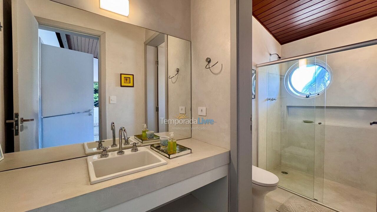 Casa para alquiler de vacaciones em São Sebastião (Praia da Baleia)