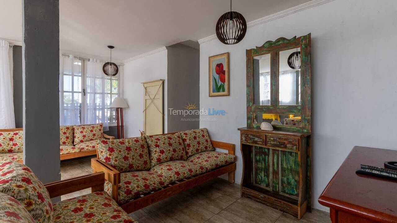 Casa para alquiler de vacaciones em Cabo Frio (Praia do Forte)