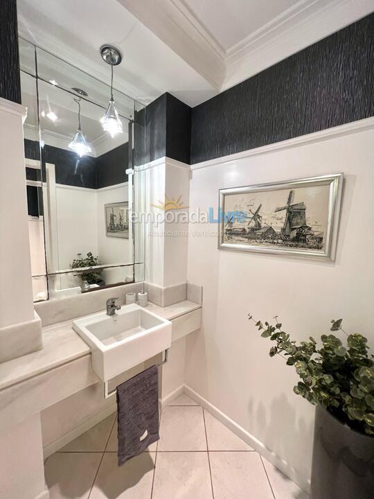 Casa para aluguel de temporada em Florianopolis (Jurerê Internacional)