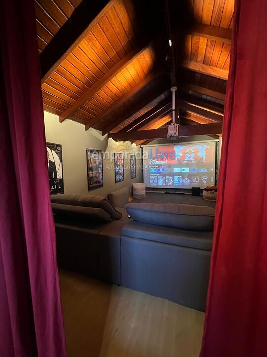 Casa para aluguel de temporada em Florianopolis (Jurerê Internacional)