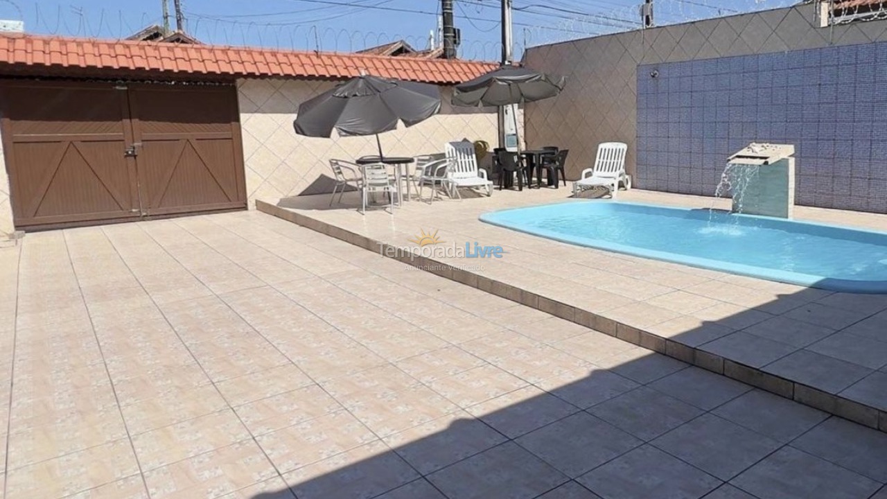 House for vacation rental in Praia Grande (Balneário Maracanã)