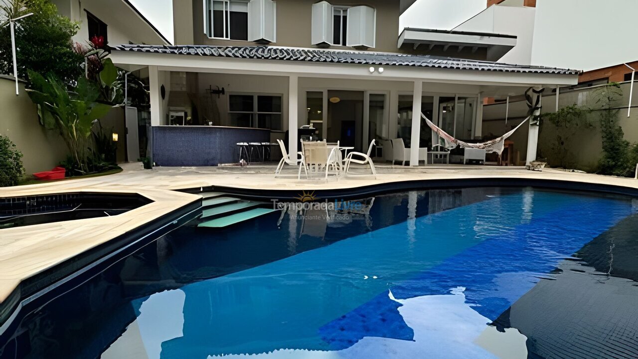 Casa para alquiler de vacaciones em Bertioga (Praia de São Lourenço)