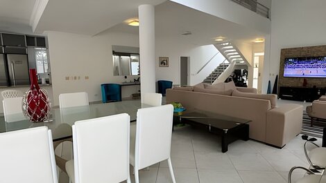 Hermosa casa en Riviera – SP (5)