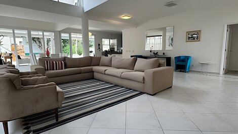 Hermosa casa en Riviera – SP (5)