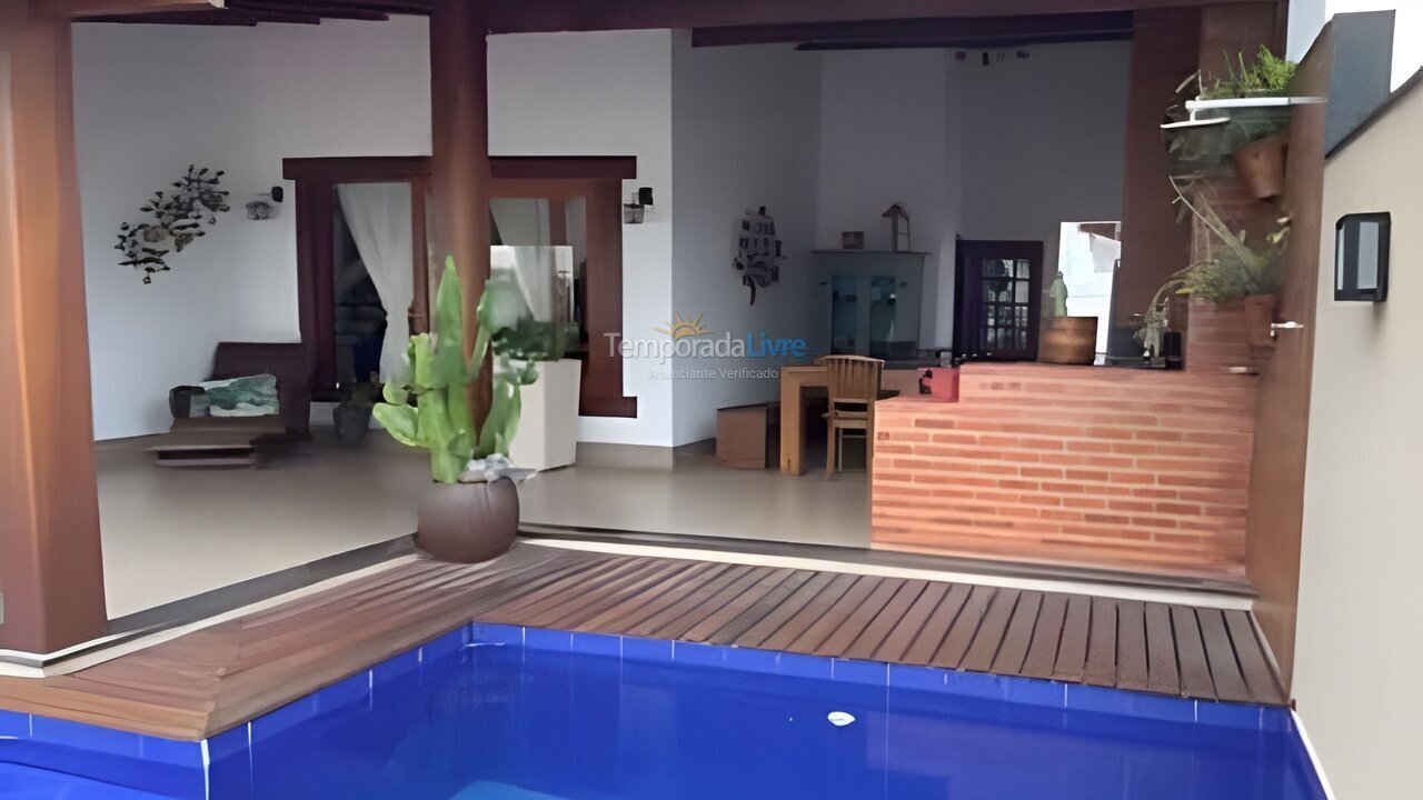 Casa para aluguel de temporada em São Pedro da Aldeia (Vila São Pedro)