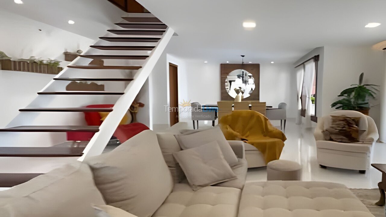 Casa para aluguel de temporada em São Pedro da Aldeia (Vila São Pedro)