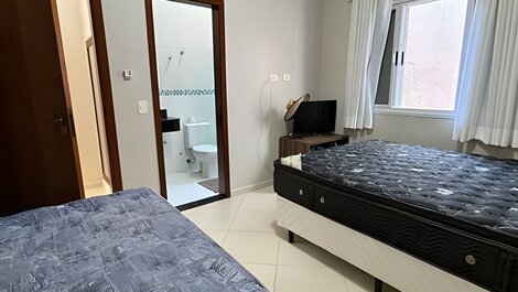 Casa con piscina en Bertioga -SP (1)