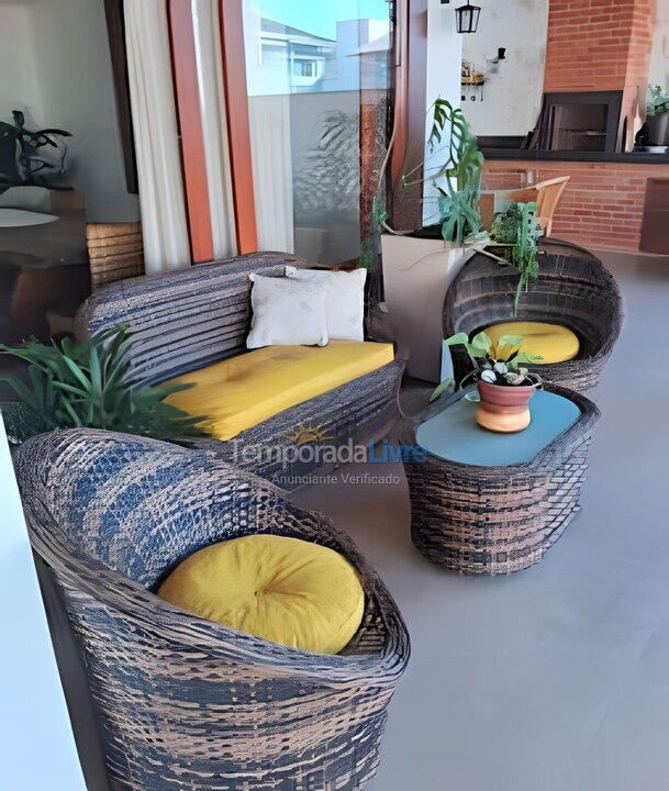 Casa para aluguel de temporada em São Pedro da Aldeia (Vila São Pedro)