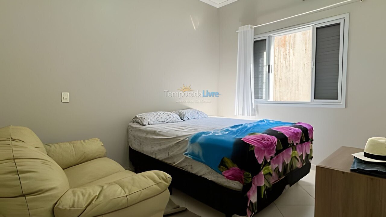 Casa para alquiler de vacaciones em Bertioga (Indaiá)