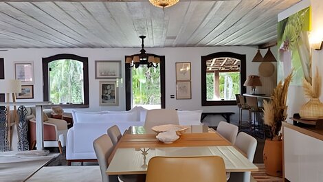 Linda casa em Ilha Bela