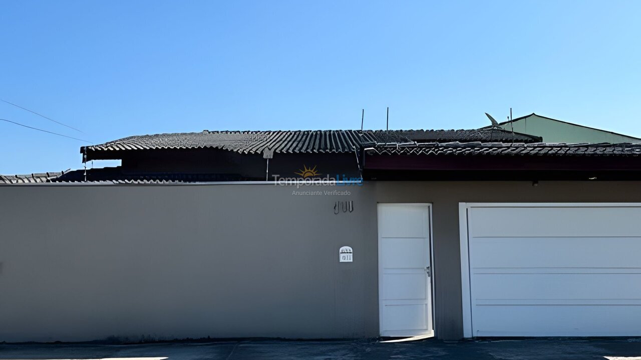 Casa para alquiler de vacaciones em Bertioga (Indaiá)