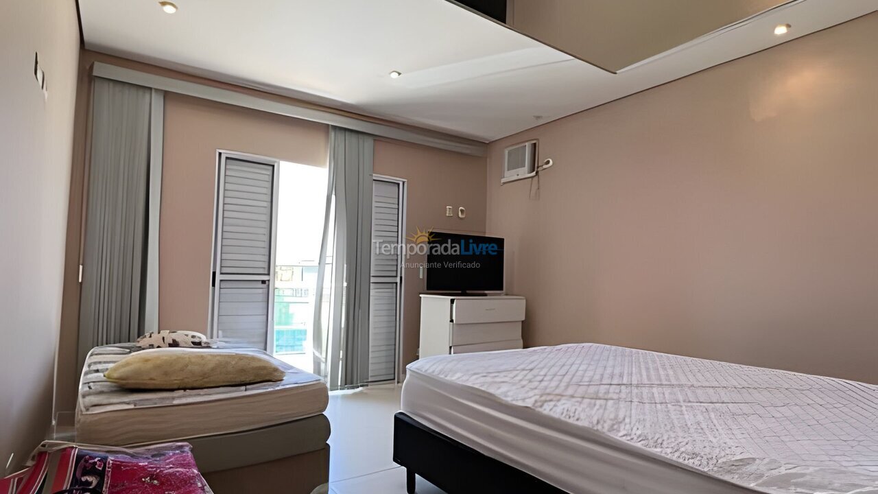 House for vacation rental in Bertioga (Condominio Morada da Praia)