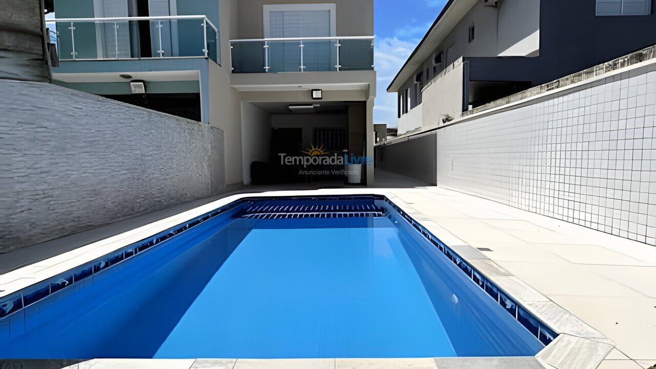 House for vacation rental in Bertioga (Condominio Morada da Praia)