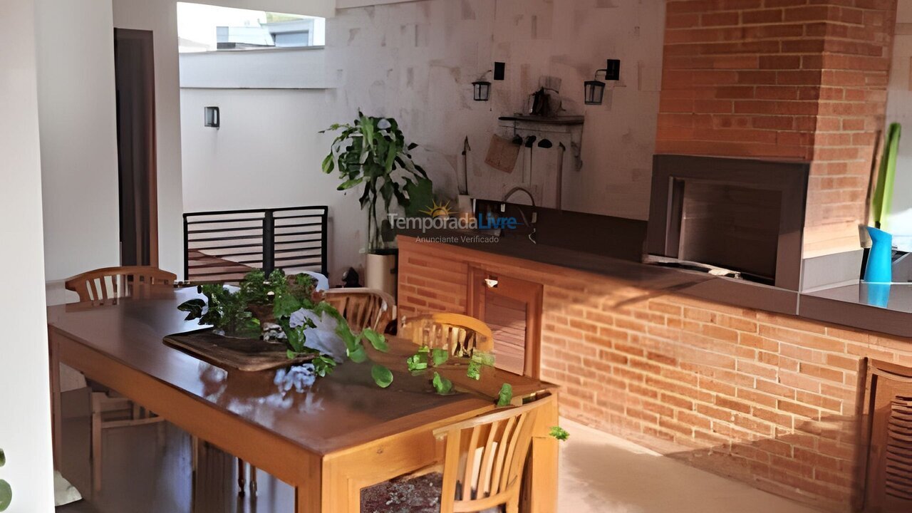 Casa para aluguel de temporada em São Pedro da Aldeia (Vila São Pedro)