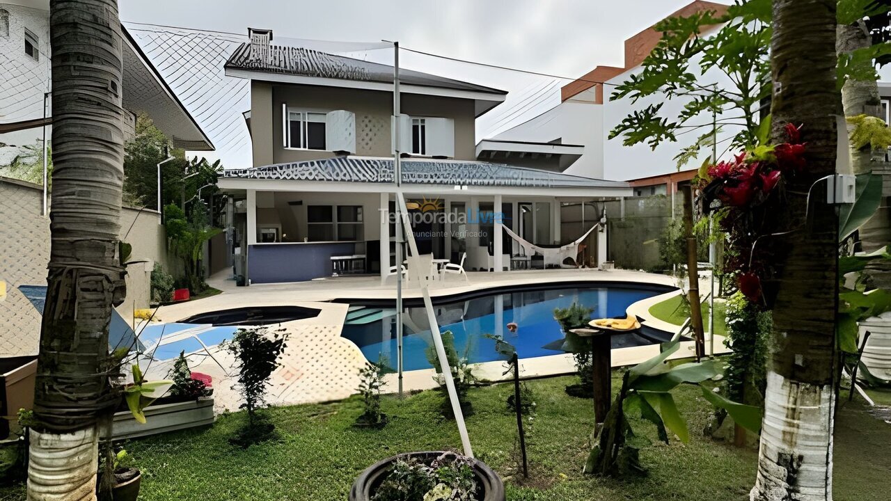 Casa para alquiler de vacaciones em Bertioga (Praia de São Lourenço)